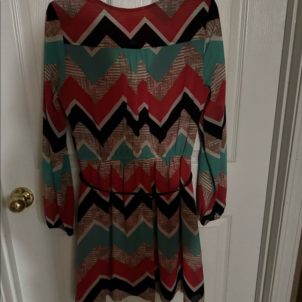 Dress - Picture 3 of 3